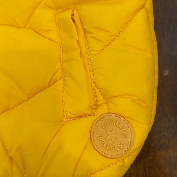 Authentic Apparel 61  18-24 kids puffer vest - Picture 5 of 7